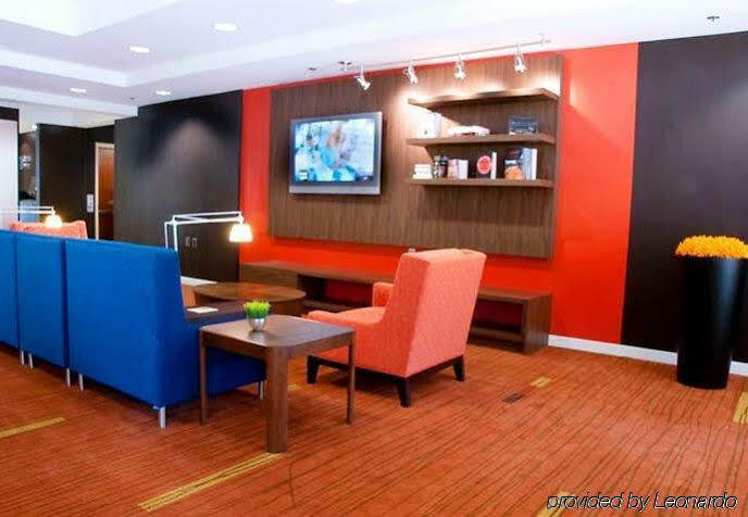 Courtyard By Marriott Stockton Hotel Ngoại thất bức ảnh