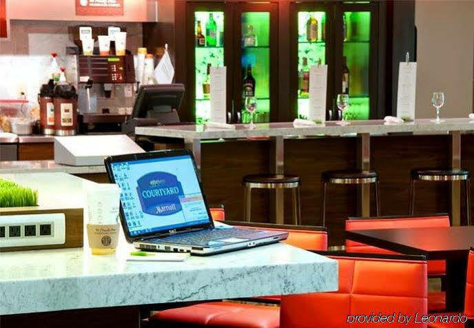 Courtyard By Marriott Stockton Hotel Ngoại thất bức ảnh